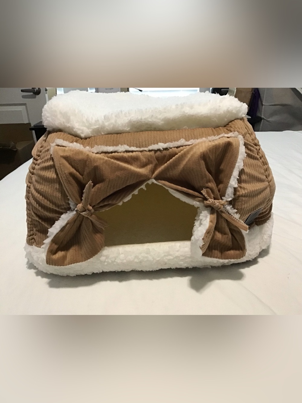 Cat Bed with Curtains, Cat Hideout, Cat Cave, Foldable Cat Bed, Tan,Size M
